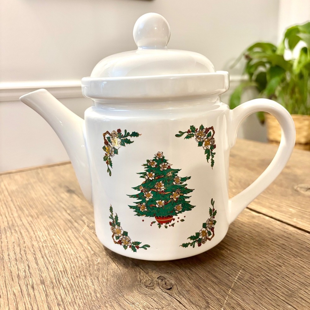 Vintage Christmas Tea Pot from Wang's International 1980s‎ Gold Christmas Tree